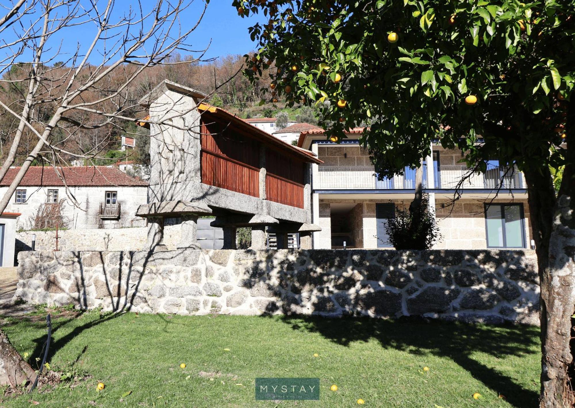 Mystay - Casa D'Henrique Vieira do Minho Luaran gambar